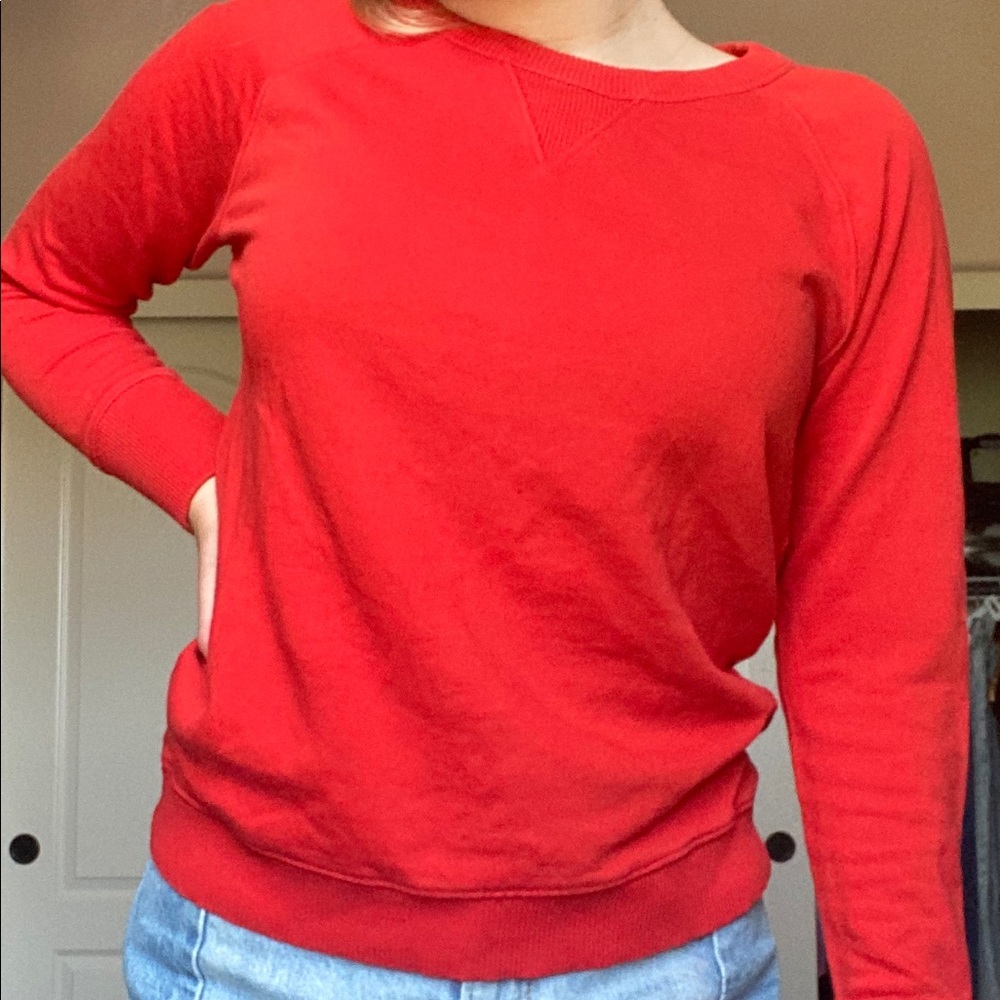 red crew neck sweater ❤️😍